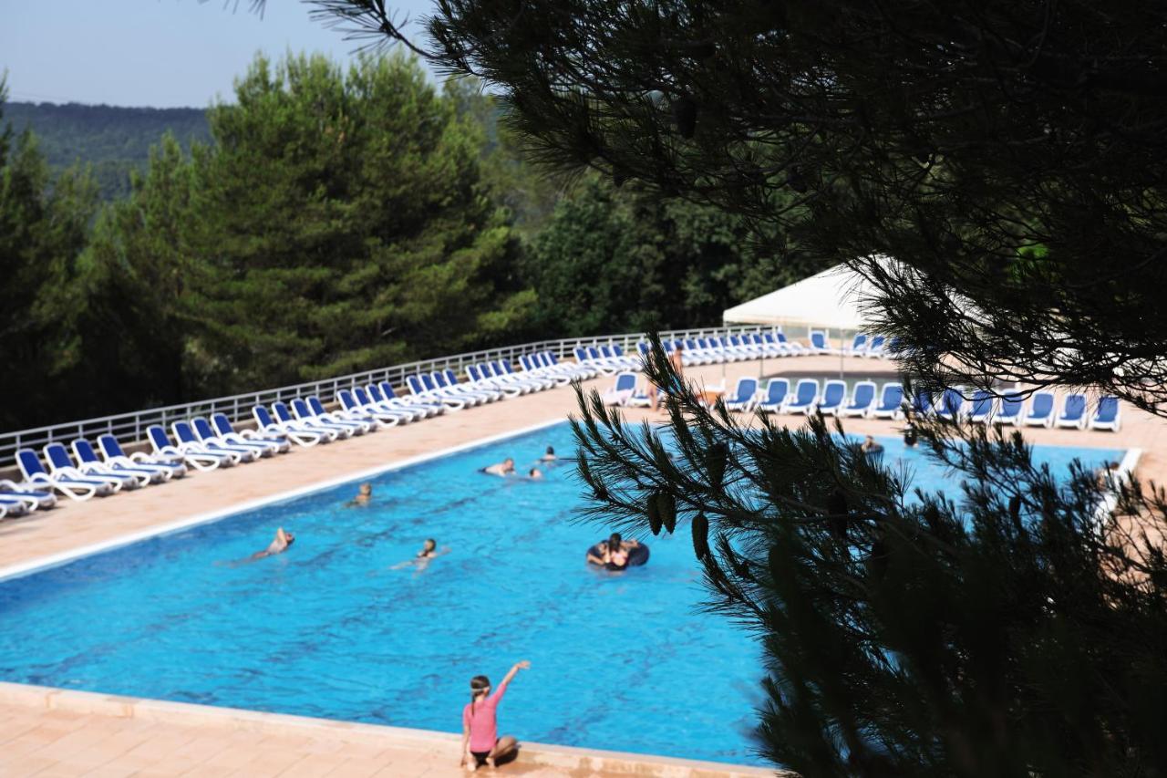 Belambra Clubs Montpezat - Le Verdon Монтаньяк Экстерьер фото