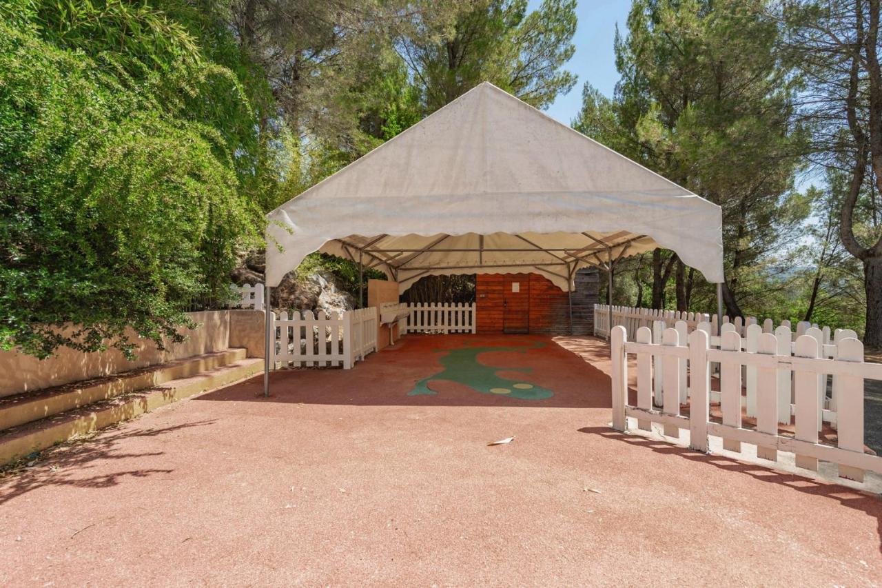 Belambra Clubs Montpezat - Le Verdon Монтаньяк Экстерьер фото